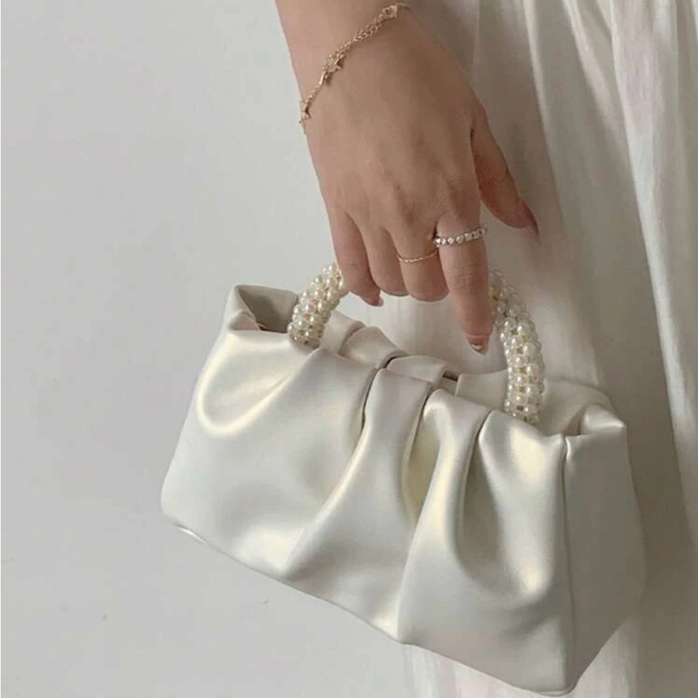 White pearl bag - Picture 4 of 10